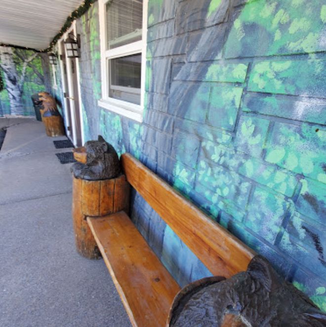 Bigfoot Hideaway Motel & Gift Shop - From Web Listing (newer photo)